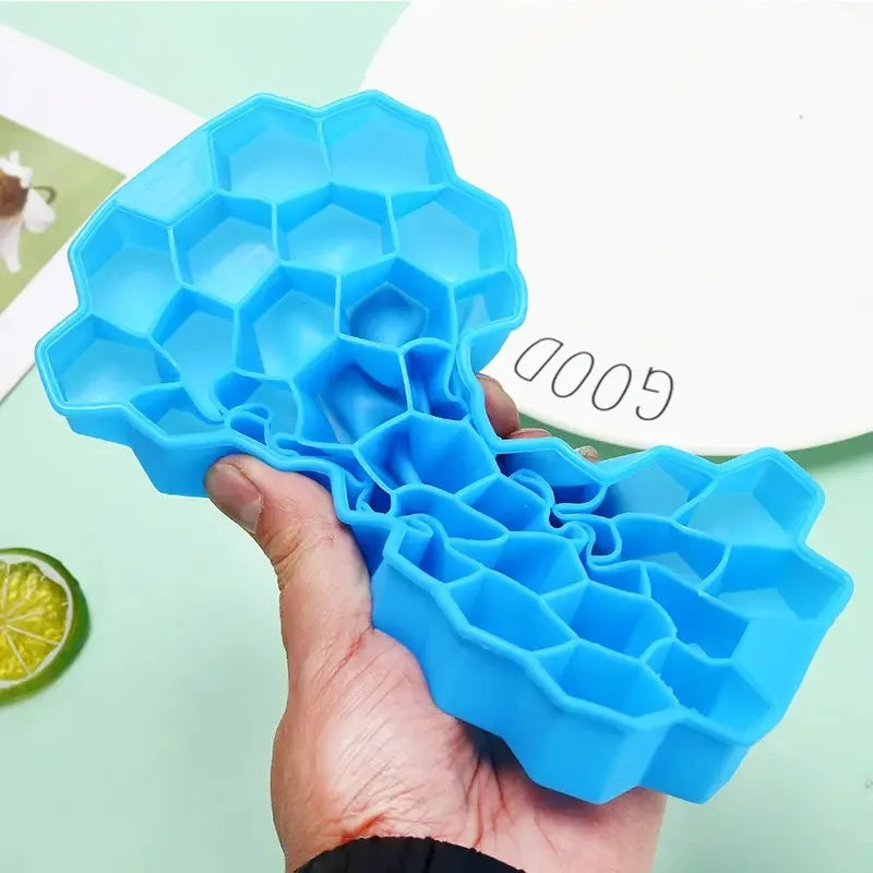 Honeycomb 37-Cube Ice Tray with Lid for DIY Ice Making